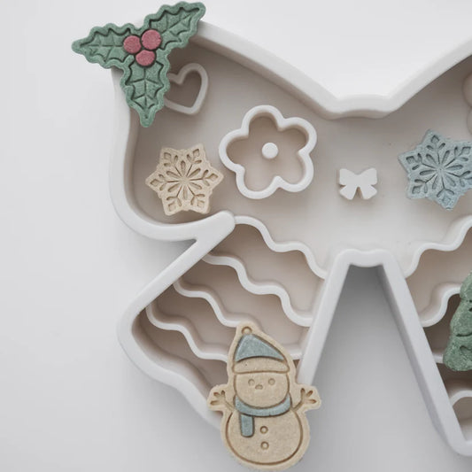 coquette forage feeder in oat milk (white)