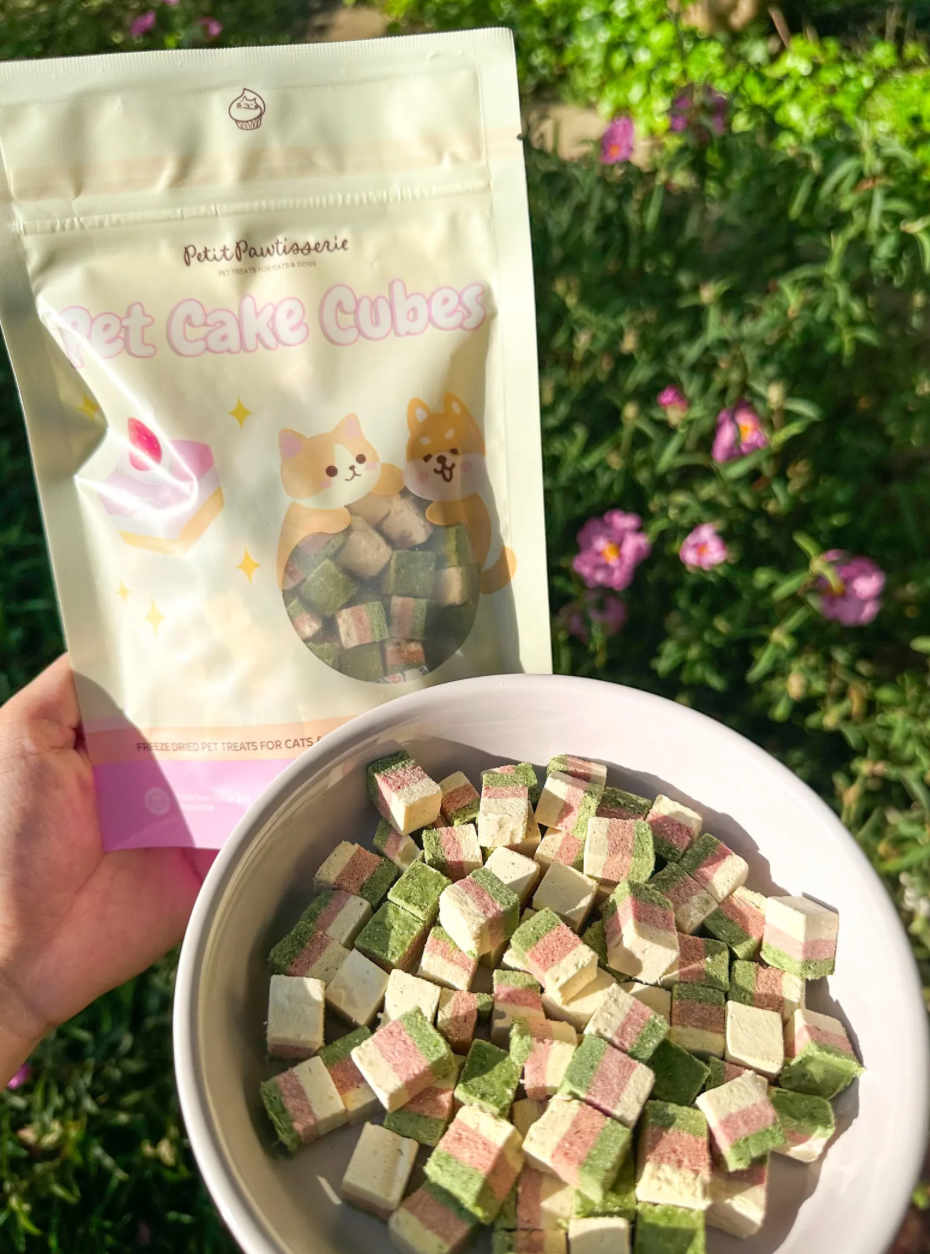Freeze Dried Chicken Cake Cube