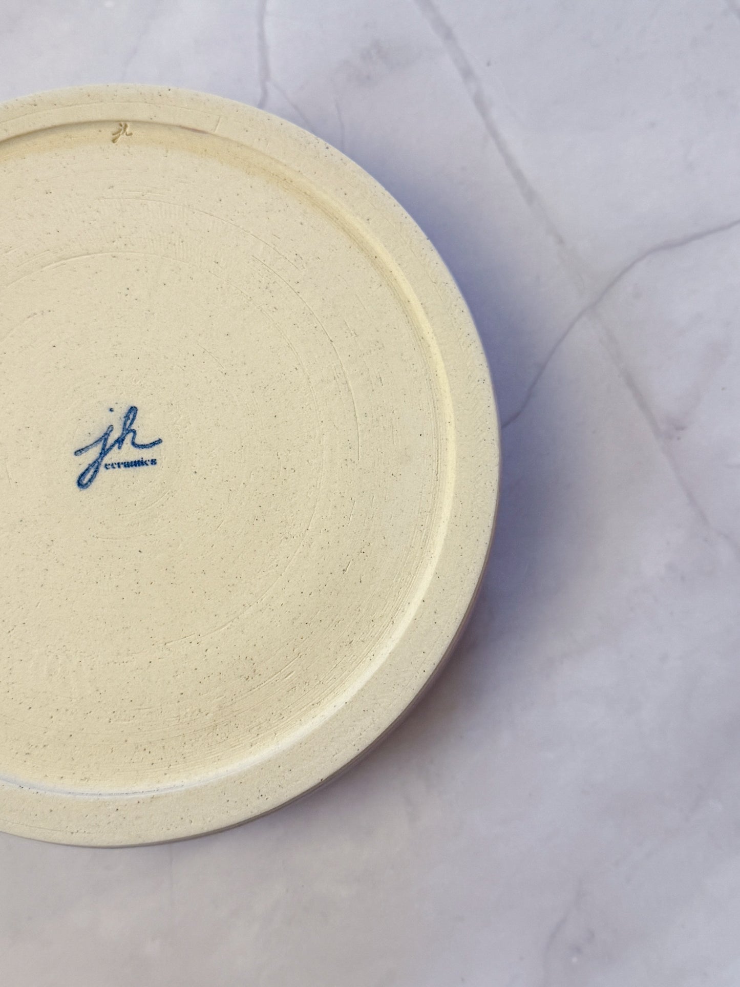 Lunar Pink Small Slow Feeder