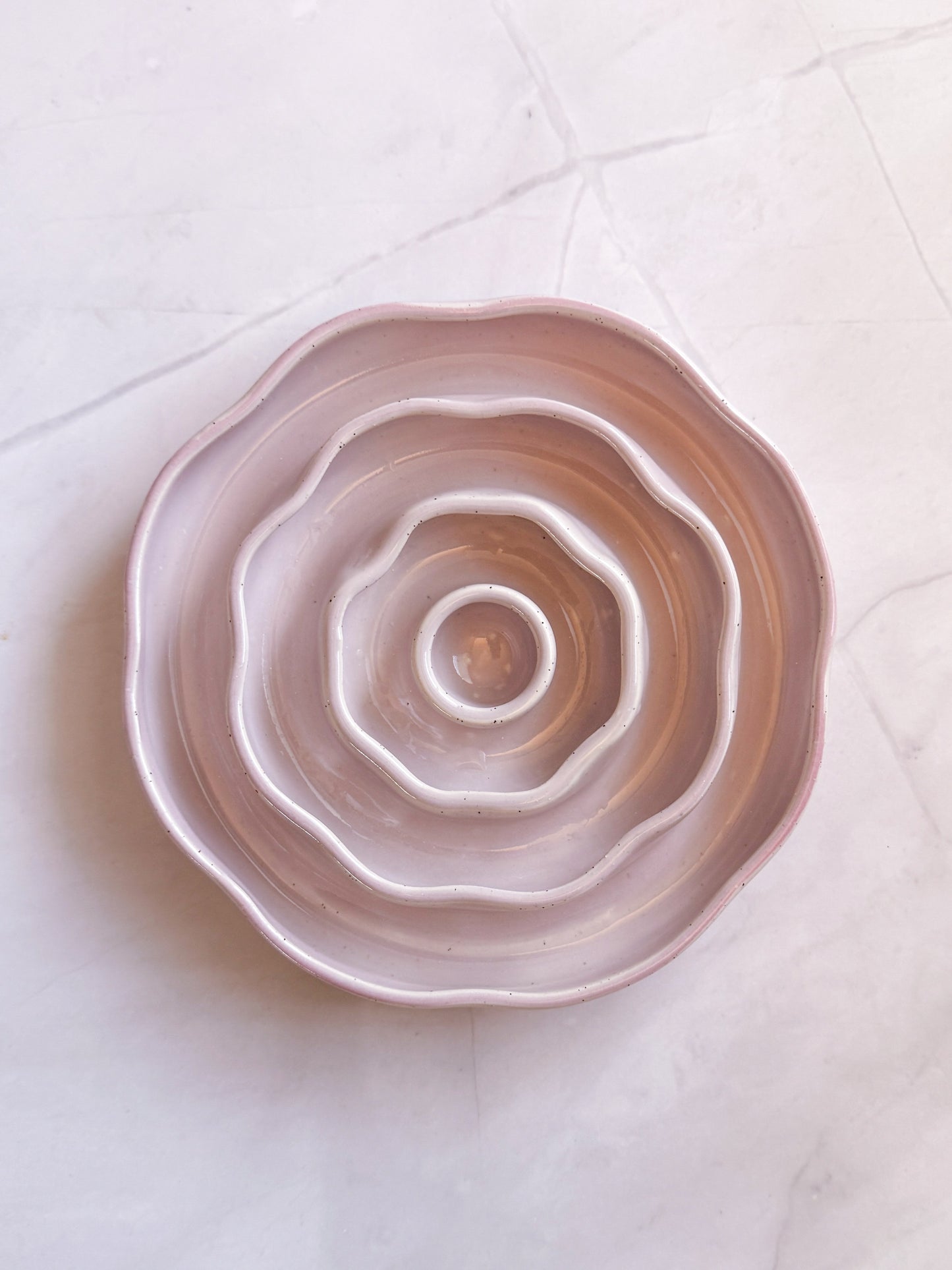 Pale Pink Medium Slow Feeder